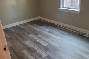 9021 S Exchange Ave, Chicago, IL 60617 - Photo 6