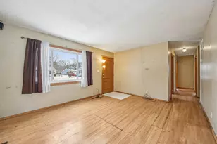 916 Mulberry Ln, Streamwood, IL 60107 - Photo 24