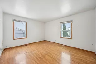 916 Mulberry Ln, Streamwood, IL 60107 - Photo 12