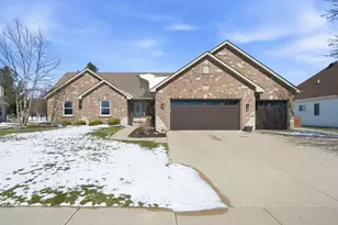 3101 Ernest Dr, Sandwich, IL 60548 - Photo 1