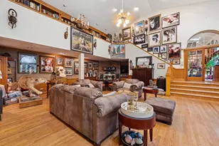 724 S Plum Grove Rd, Palatine, IL 60067 - Photo 10