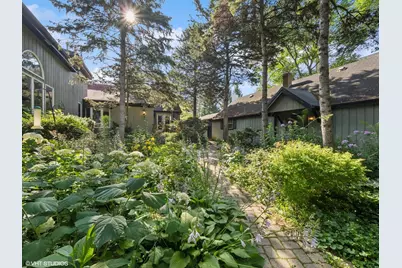 724 S Plum Grove Road, Palatine, IL 60067 - Photo 1