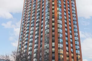 899 S Plymouth Ct, Chicago, IL 60605 - Photo 2