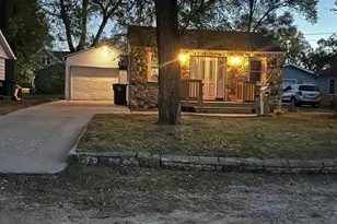 513 W 7th St, Rock Falls, IL 61071 - Photo 4