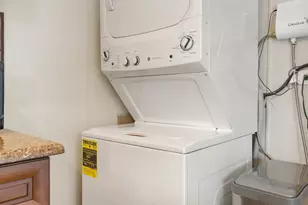 134 Bright Oaks Cir, Cary, IL 60013 - Photo 12