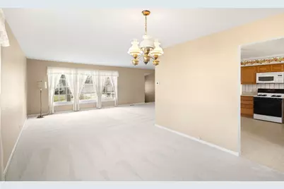 306 N Pleasant Drive, Glenwood, IL 60425 - Photo 4