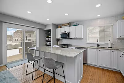 1675 Rosehall Lane, Elgin, IL 60123 - Photo 18