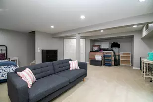 1675 Rosehall Ln, Elgin, IL 60123 - Photo 36