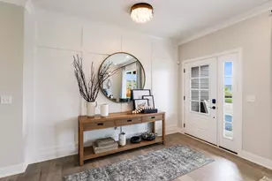 8 Hawthorn Rdg Dr, Hawthorn Woods, IL 60047 - Photo 2