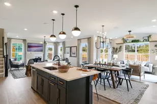 8 Hawthorn Rdg Dr, Hawthorn Woods, IL 60047 - Photo 16