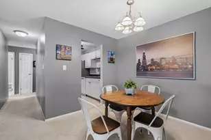 4710 W Northfox Ln W, McHenry, IL 60050 - Photo 8