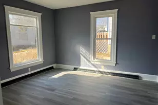 514 E Garden St, Freeport, IL 61032 - Photo 4