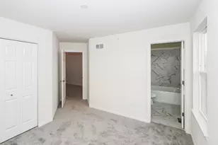 29W710 Cambridge Ct, Warrenville, IL 60555 - Photo 12