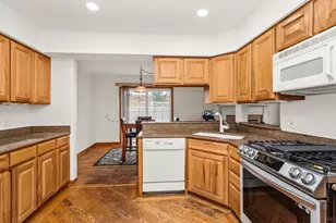 543 Le Parc Cir, Buffalo Grove, IL 60089 - Photo 6