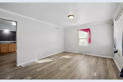 711 N Columbine Avenue, Lombard, IL 60148 - Photo 4