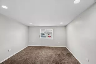 711 N Columbine Ave, Lombard, IL 60148 - Photo 12