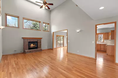 10502 Crown Drive, Orland Park, IL 60467 - Photo 8