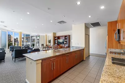 [Address not provided], Evanston, IL 60201 - Photo 14