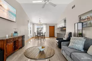 149 Penny Ln, Sycamore, IL 60178 - Photo 4