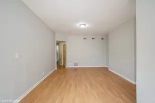 6007 S Michigan Ave, Chicago, IL 60637 - Photo 2