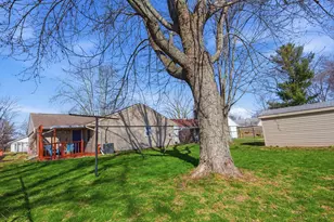 1412 S 2nd St, Mattoon, IL 61938 - Photo 16