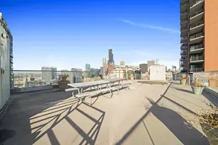 40 E 9th St, Chicago, IL 60605 - Photo 14