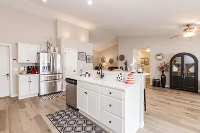 2331 Eastwood Avenue, Streator, IL 61364 - Photo 10