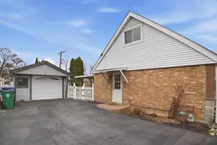 8912 Windsor Ln, Bridgeview, IL 60455 - Photo 34