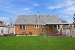 8912 Windsor Ln, Bridgeview, IL 60455 - Photo 30