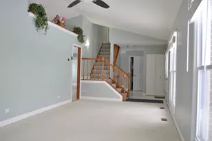 1203 Timber Dr, Elk Grove Village, IL 60007 - Photo 2