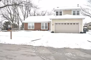 1203 Timber Dr, Elk Grove Village, IL 60007 - Photo 1