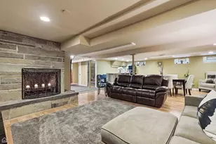 9806 S Harding Ave, Evergreen Park, IL 60805 - Photo 26