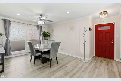 9806 S Harding Avenue, Evergreen Park, IL 60805 - Photo 12