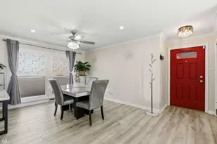 9806 S Harding Ave, Evergreen Park, IL 60805 - Photo 12