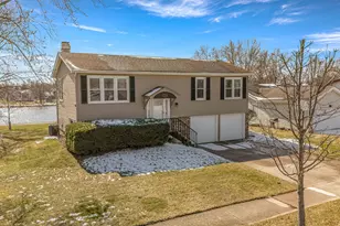 7545 W Hickory Creek Dr, Frankfort, IL 60423 - Photo 2