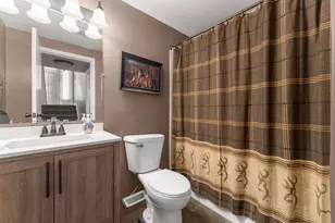 7545 W Hickory Creek Dr, Frankfort, IL 60423 - Photo 22