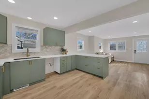 25530 S Canal St, Channahon, IL 60410 - Photo 12