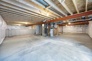 3389 Comstock Ave, Dekalb, IL 60115 - Photo 22