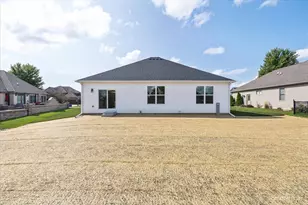 3389 Comstock Ave, Dekalb, IL 60115 - Photo 24