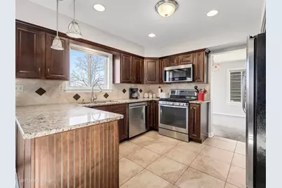 21854 W Kentwood Drive, Plainfield, IL 60544 - Photo 2