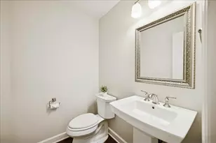 898 Bridlegate Ln, Northfield, IL 60093 - Photo 18