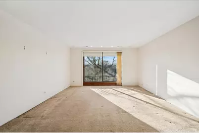 7601 N Lincoln Avenue #415, Skokie, IL 60077 - Photo 4