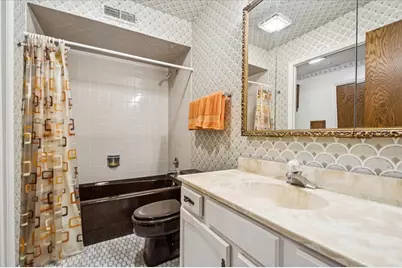 7601 N Lincoln Avenue #415, Skokie, IL 60077 - Photo 12