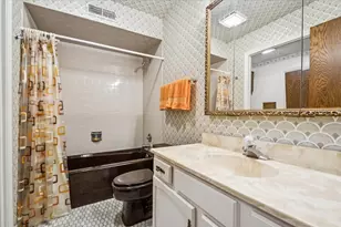 7601 N Lincoln Ave, Skokie, IL 60077 - Photo 12