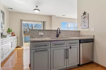 844 Donelson Court, Naperville, IL 60563 - Photo 4