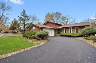 17731 Larkspur Ln, Homewood, IL 60430 - Photo 2