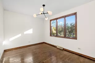 17731 Larkspur Ln, Homewood, IL 60430 - Photo 8