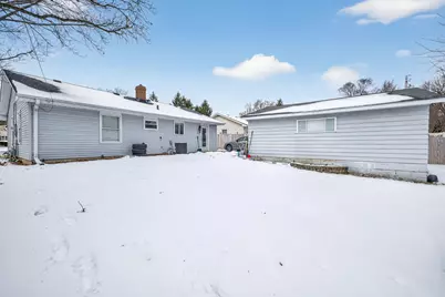 1306 N 1st Street, Dekalb, IL 60115 - Photo 22