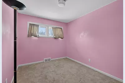 1306 N 1st Street, Dekalb, IL 60115 - Photo 14