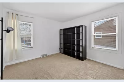 1306 N 1st Street, Dekalb, IL 60115 - Photo 18